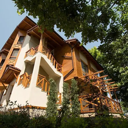 Village Lägenhetshotell 3*