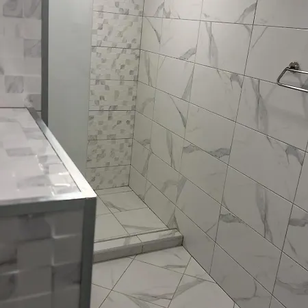 Village شقة فندقية لوزينيتس