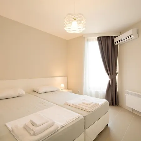 Aparthotel Village