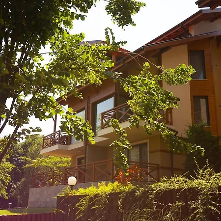 Village Aparthotel