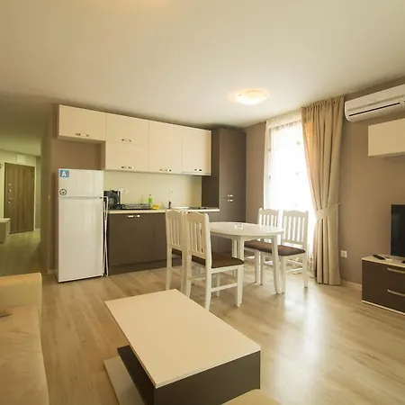 Village Aparthotel *