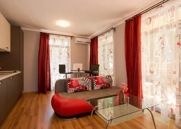 Apart Otel Village 3*