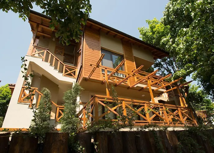 Apart Otel Village 3*